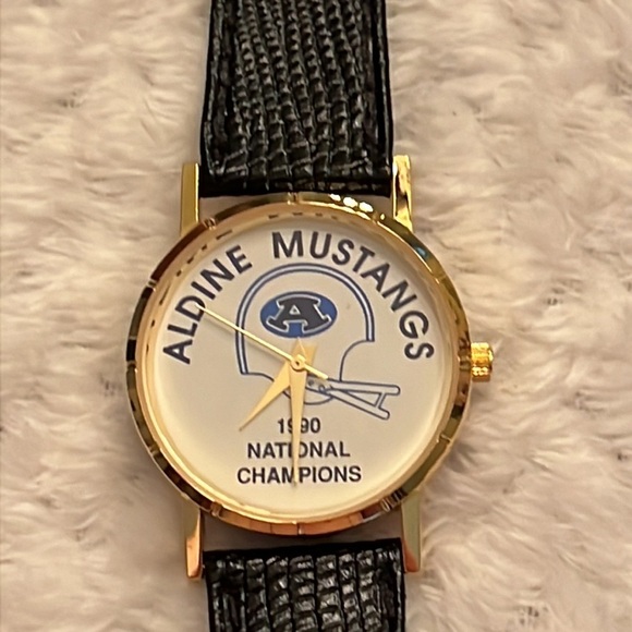 Accessories - Vintage Womens 1990 Aldine Mustangs National Championship Watch Houston TX